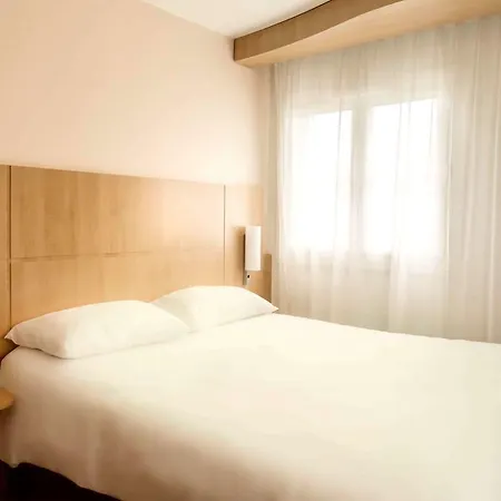 Htel Ibis Centre Grand-place ホテル リール